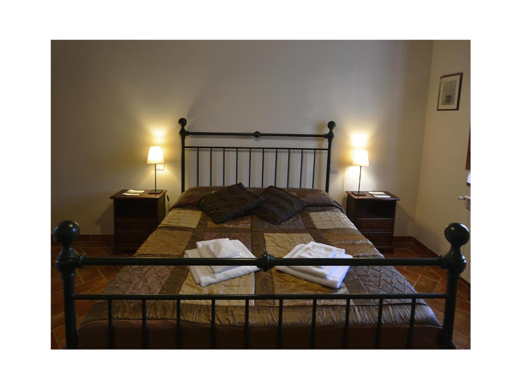 Agriturismo Bellavista Radicondoli Værelse billede